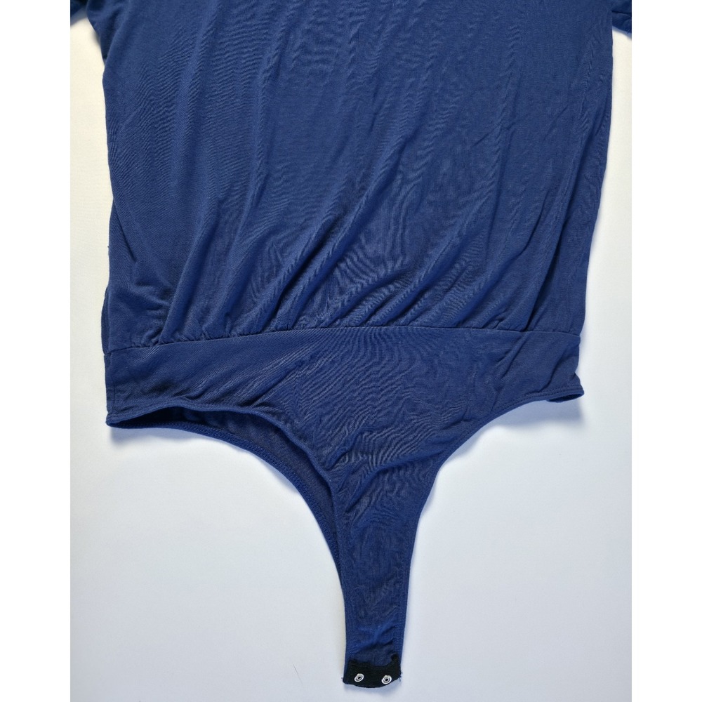 Lulus Blue Bodysuit M V Neck Stretch Short Sleeve Snap Bottom Fitted Top - Picture 3 of 7